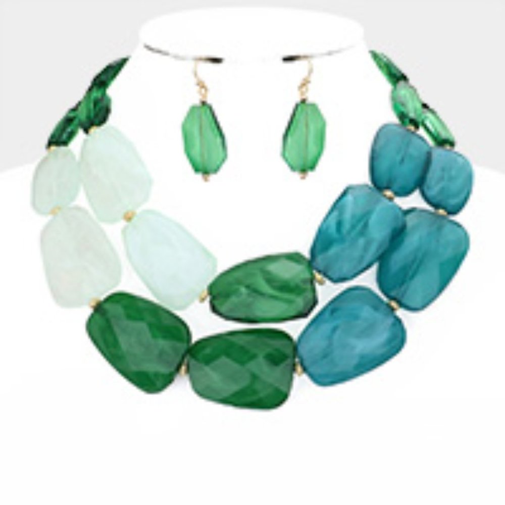 GrSeteen Beaded Necklace